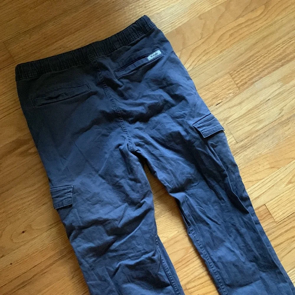 Blue Wrangler cargo durable work pants